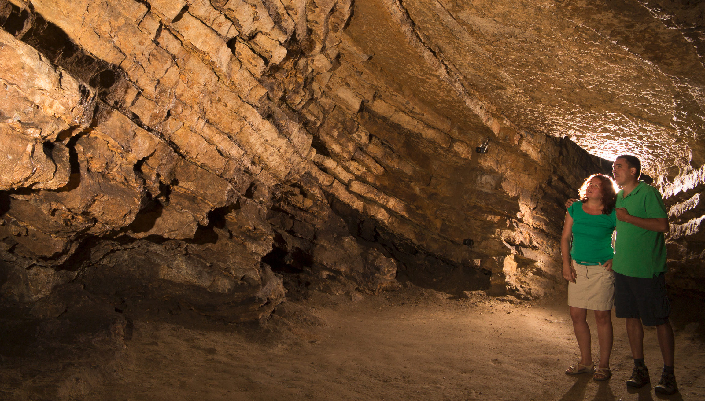 A Balatonnál is programokkal vár a barlangok hónapja