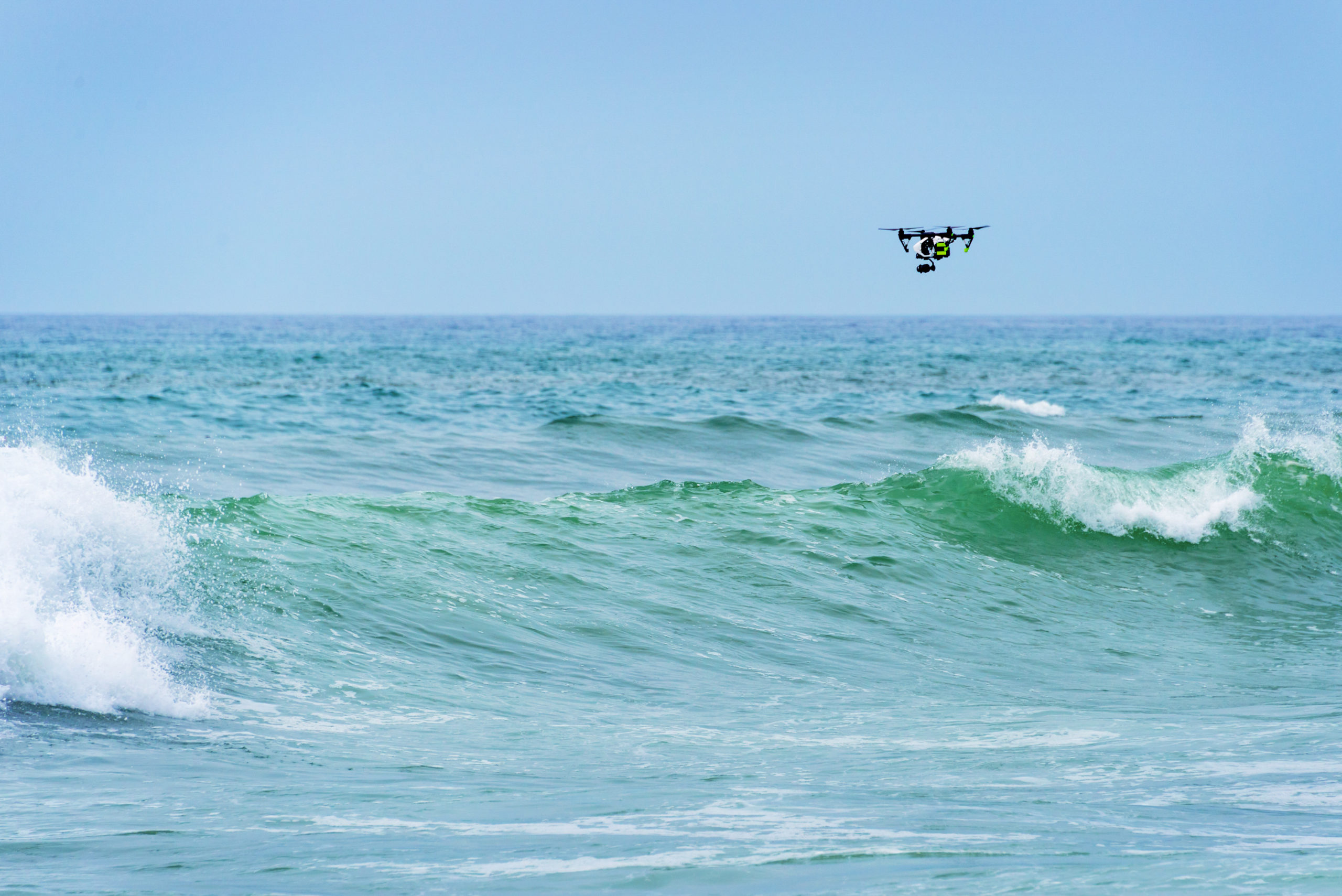 Drónos vízimentés a Balatonon: a jövő életmentő technológiája